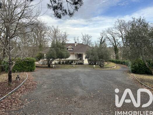 Maison à vendre 560 000 € 9 pièces 7 chambres 231 m² 23 829 m² de terrain Lévignacq 40170