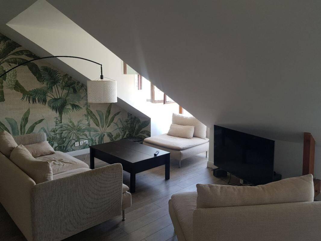 Appartement À Louer T3 meublé / Quartier THABOR — 2