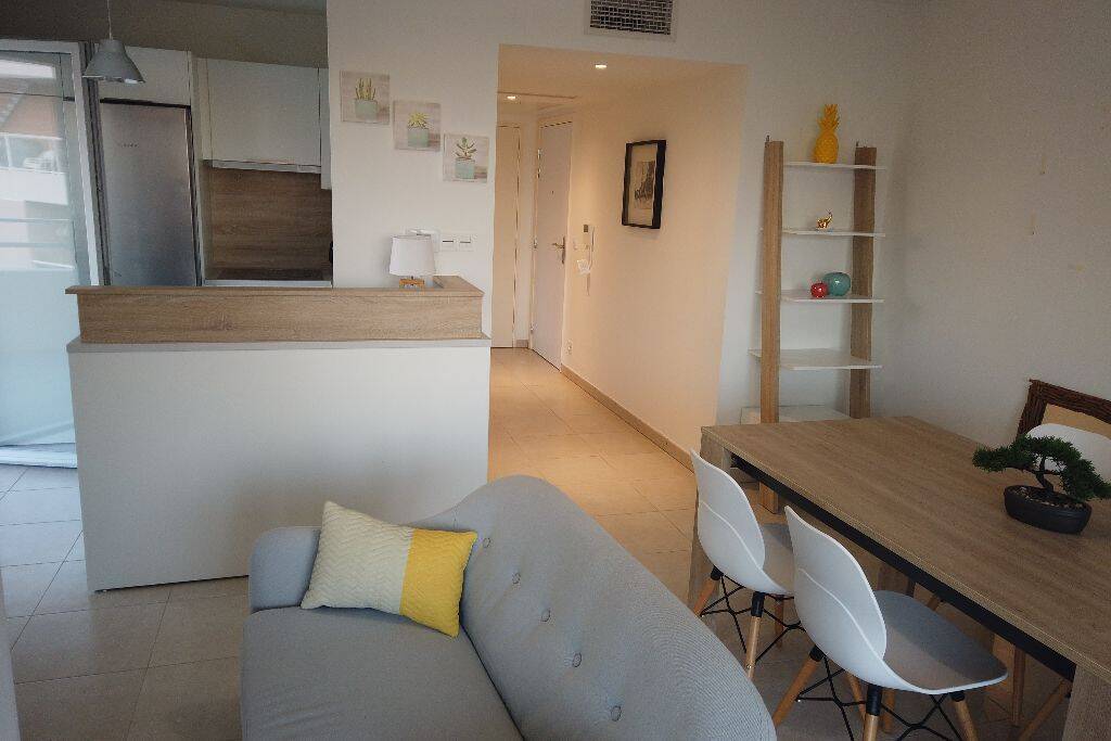 Appartement 3 pièces 64 m² · à Antibes · 63,6 m² · 1 410 €/mois