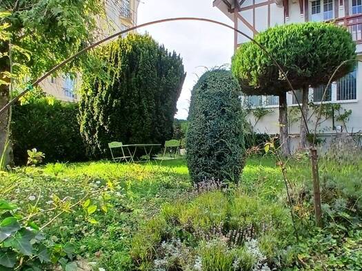 Maison à vendre 265 000 € 8 pièces 6 chambres 173 m² 772 m² de terrain Nord Ouest Vittel 88800