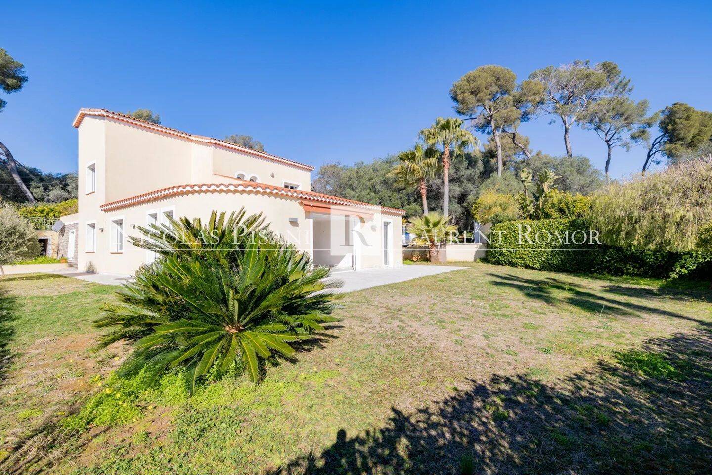 Maison 6 pièces 198 m² · à Nice · 198 m² · 2 340 000 €