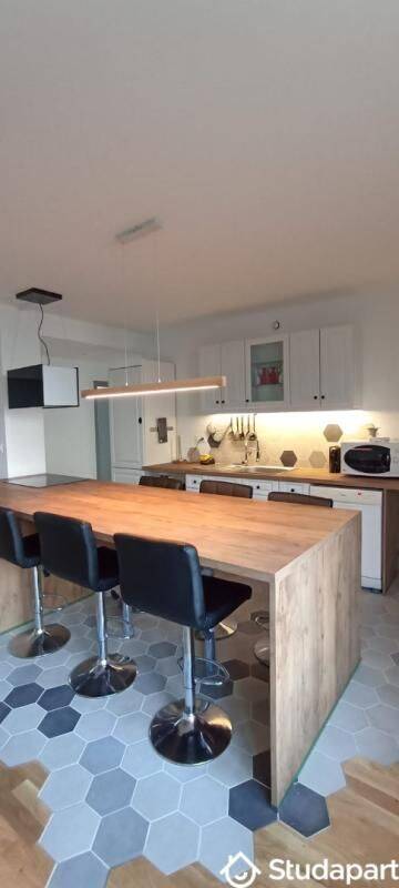 1 pièce 10 m² · à Saint-André-les-Vergers · 10 m² · 390 €/mois