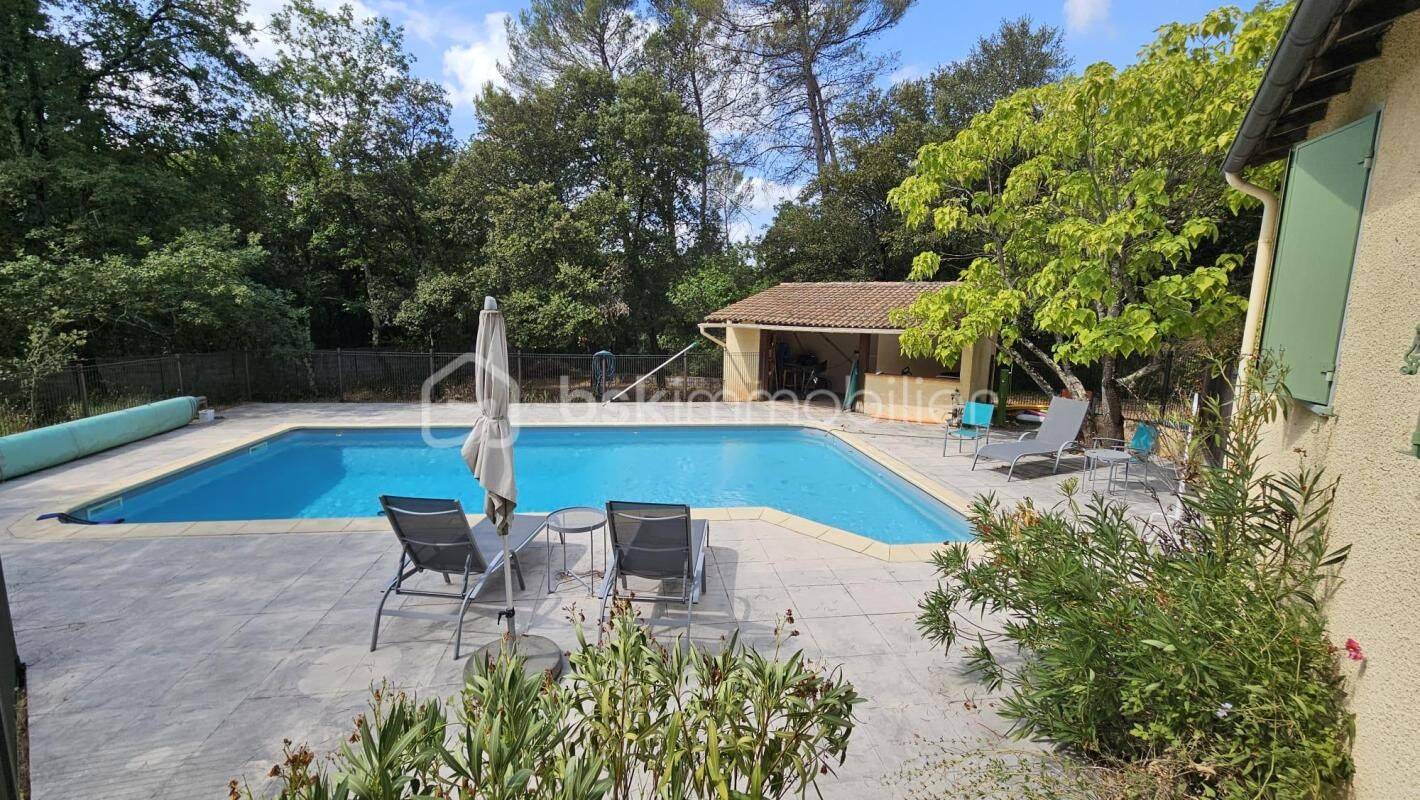 Maison 5 pièces 138 m² · à Flassans-sur-Issole · 138 m² · 485 000 €