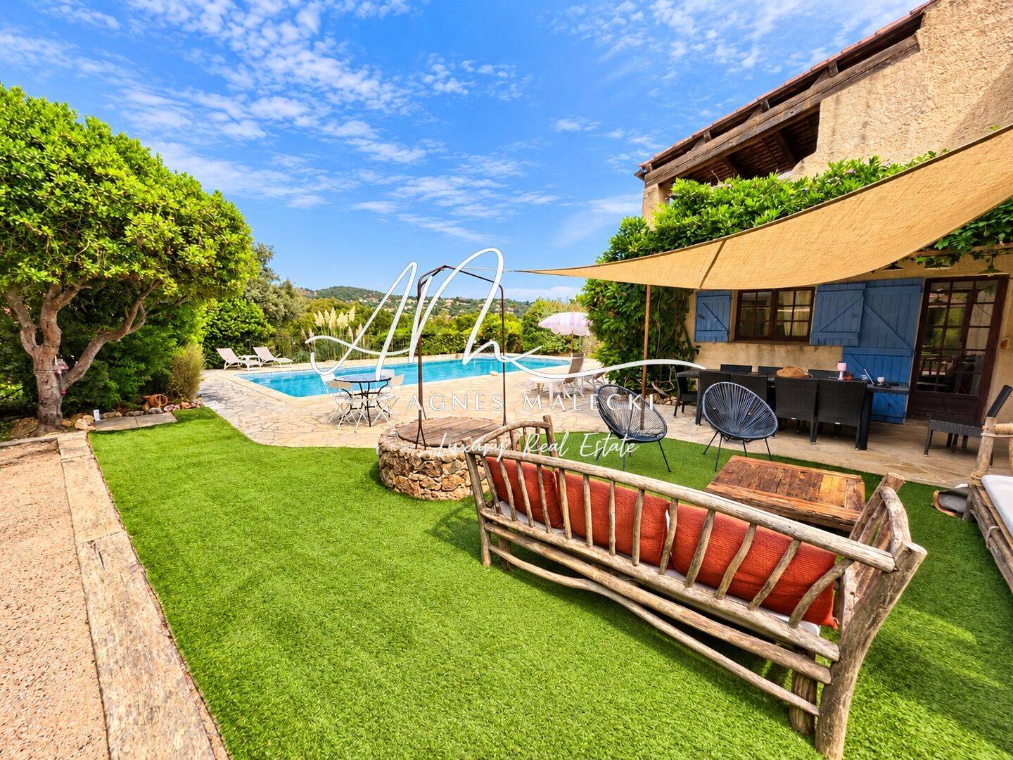 Maison 8 pièces 220 m² · à Cavalaire-sur-Mer · 220 m² · 1 180 000 €