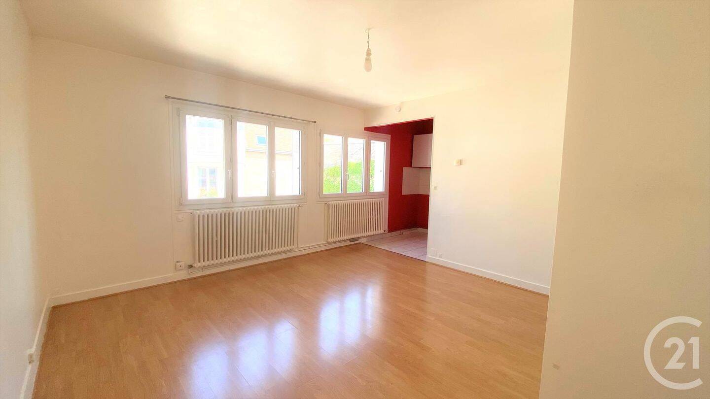 Appartement 1 pièce 25 m² · à Chartres · 25,3 m² · 380 €