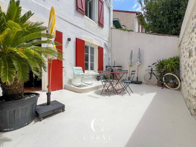Appartement à vendre 700 000 € 4 pièces 2 chambres 80 m² RDC Front de Mer Biarritz 64200
