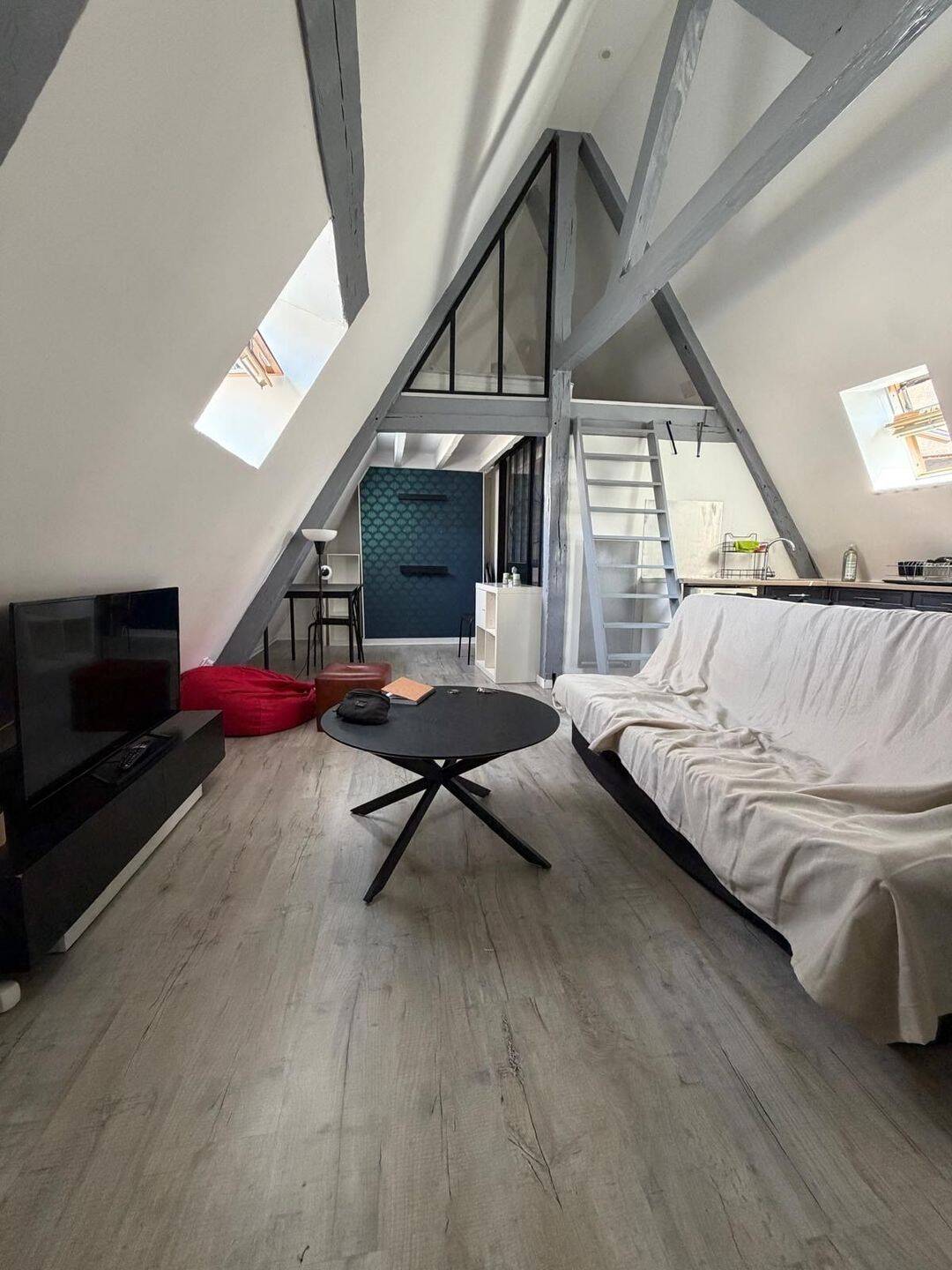 Appartement 2 pièces 24 m² · à Poitiers · 24 m² · 545 €