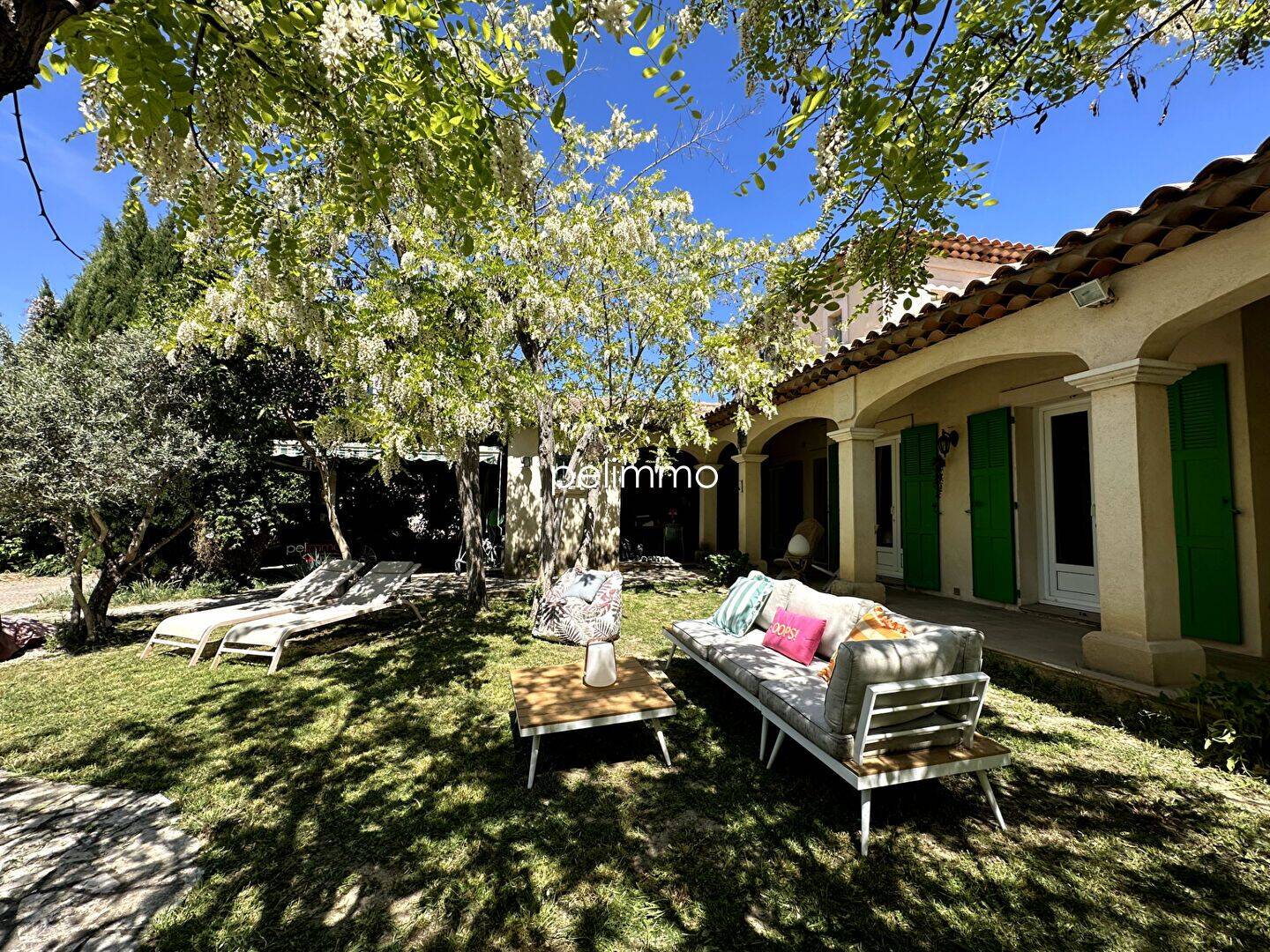 Maison 6 pièces 158 m² · à Pélissanne · 158,3 m² · 1 685 €