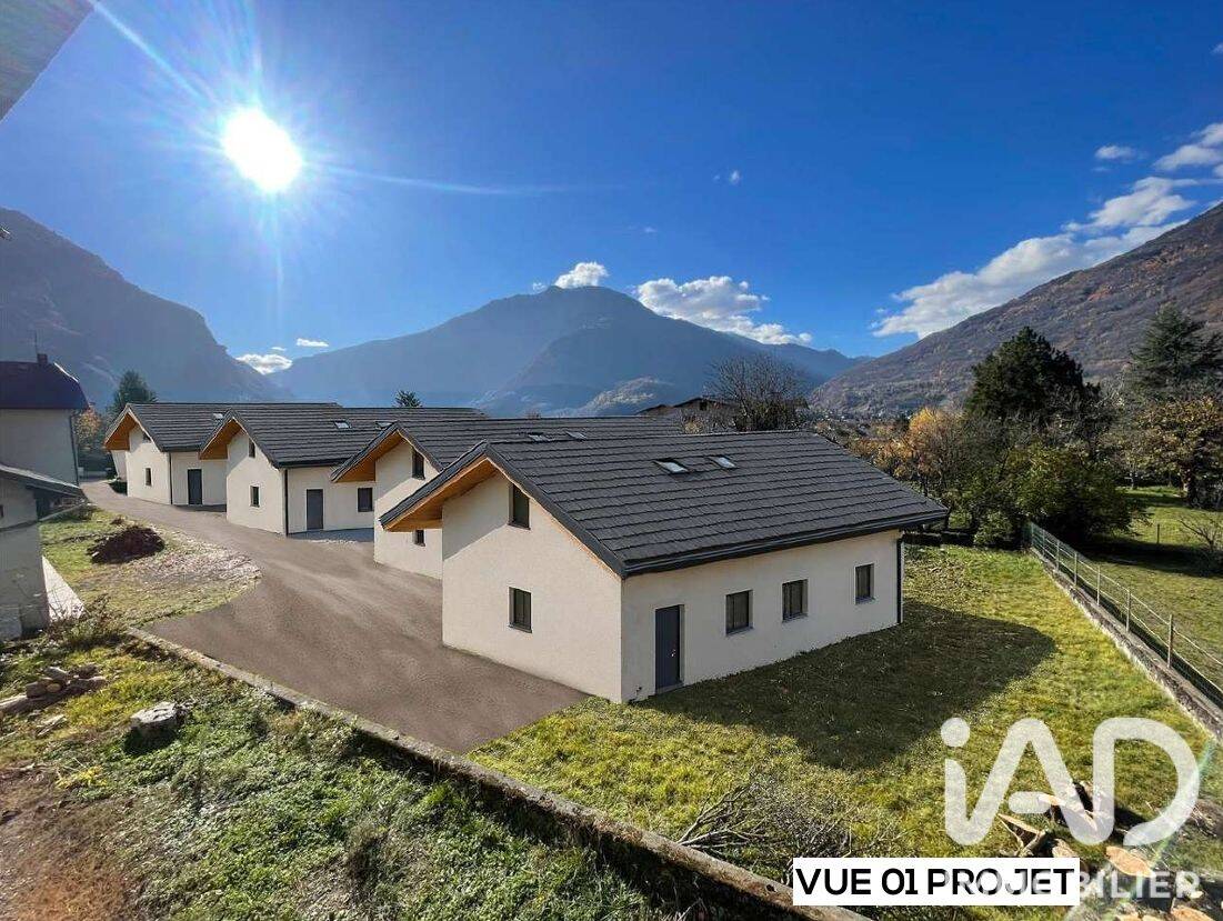 Maison 6 pièces 124 m² · à Saint-Avre · 124 m² · 251 000 €