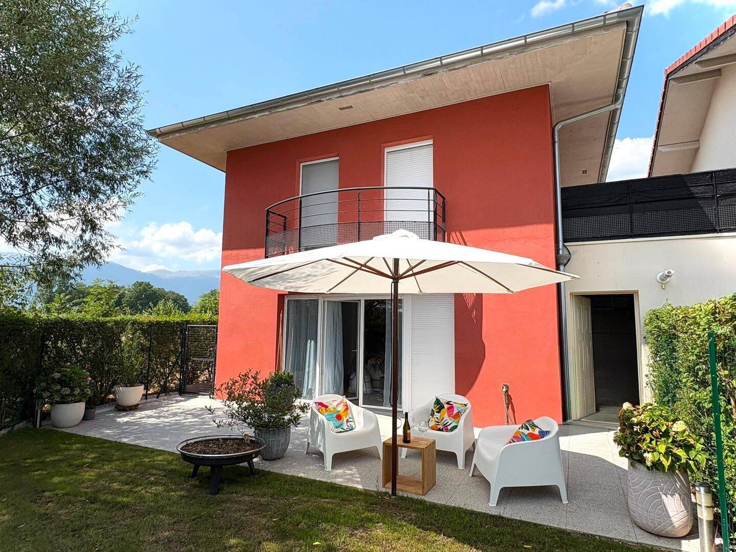 Maison 4 pièces 97 m² · à Prévessin-Moëns · 97 m² · 2 690 €/mois