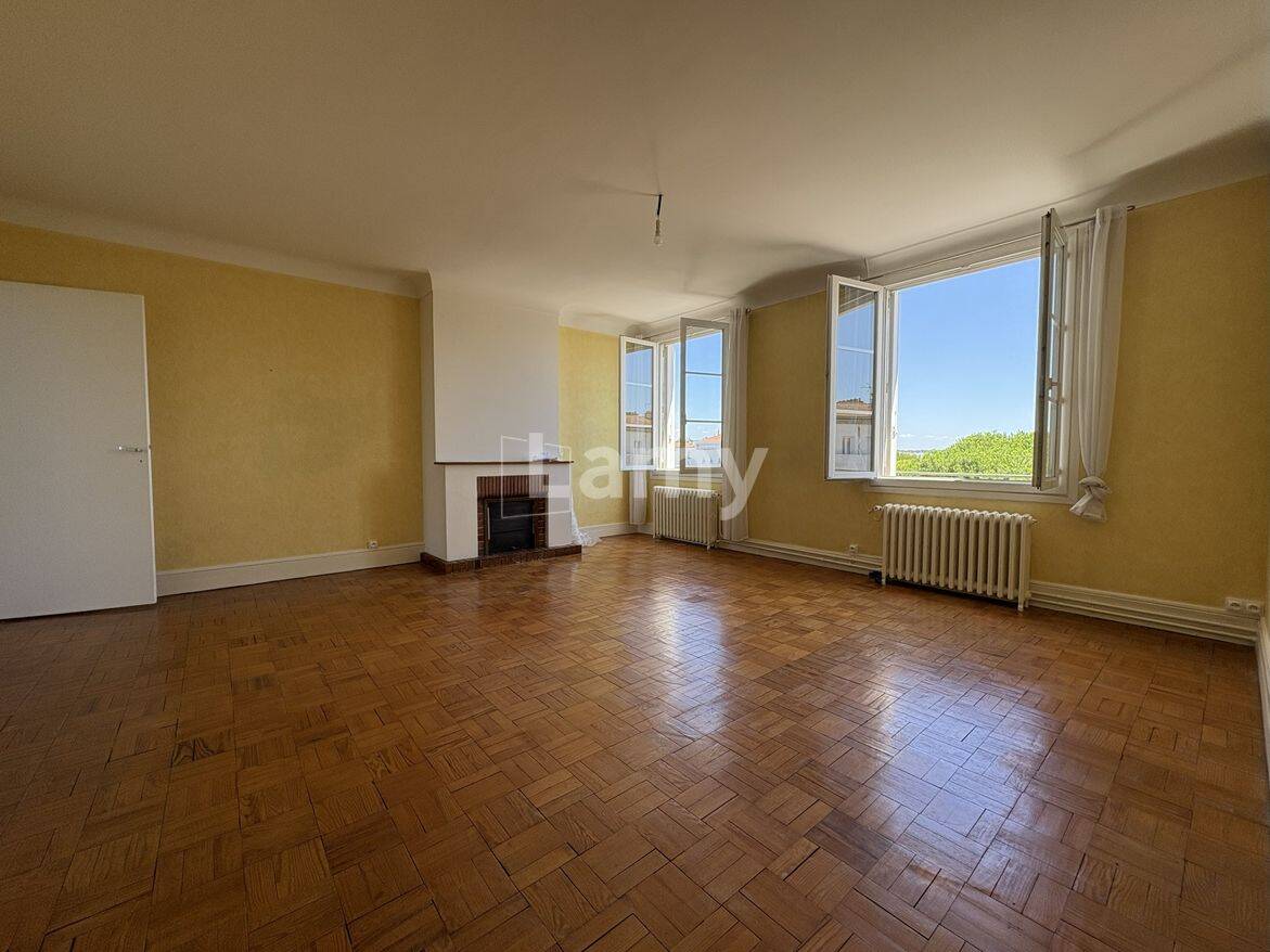Appartement 100 m² · à Royan · 100 m² · 900 €