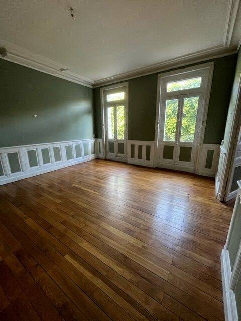 Appartement 5 pièces 98 m² · à Autun · 98 m² · 650 €