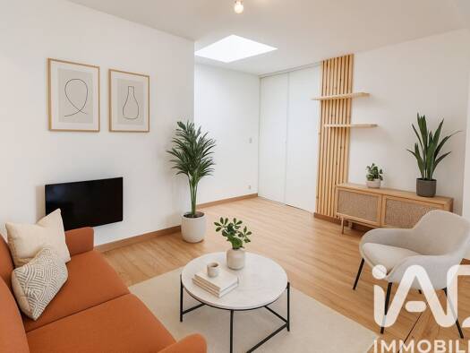 Appartement à vendre 150 000 € 3 pièces 1 chambre 78 m² Étage 1/1 Haux 33550