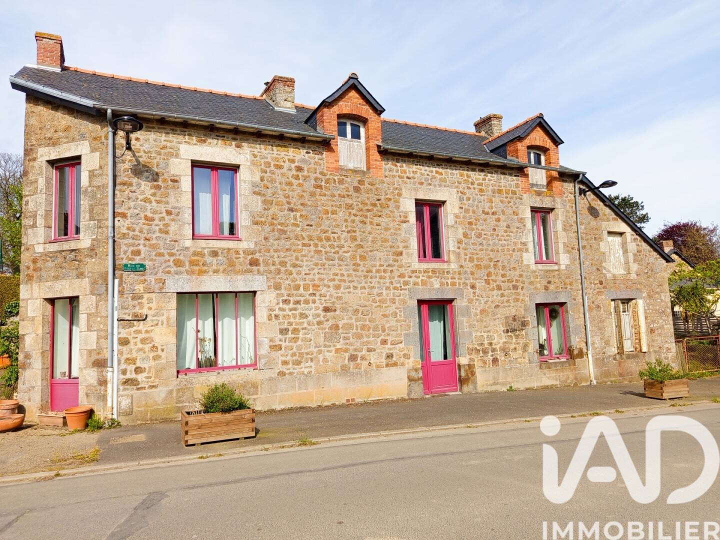 Maison 5 pièces 143 m² · à Cardroc · 143 m² · 259 000 €