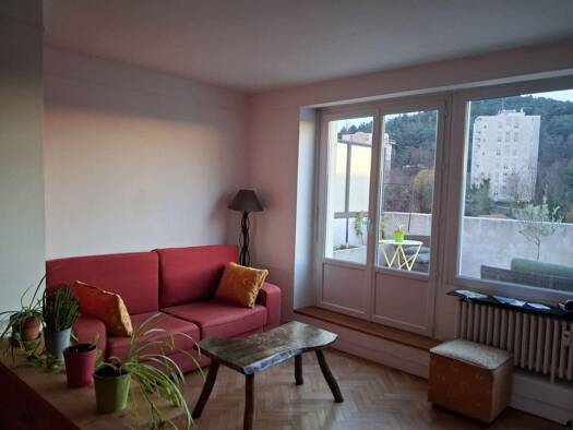 Appartement à louer 640 € 3 pièces 2 chambres 46 m² 5ème étage Saint-Étienne 42000