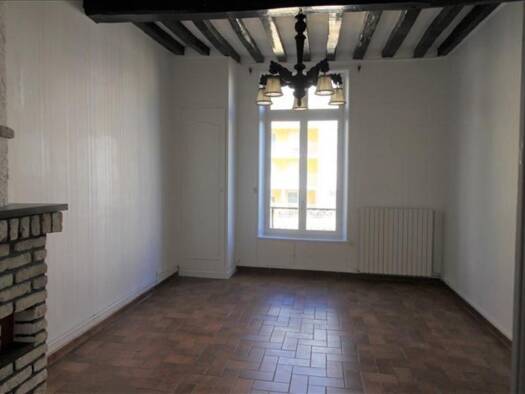Appartement à louer 590 € 3 pièces 1 chambre 71 m² Étage 2/4 Dieppe 76200