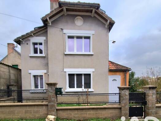 Maison à vendre 89 000 € 3 pièces 2 chambres 57 m² 617 m² de terrain Beaulieu-sur-Loire 45630