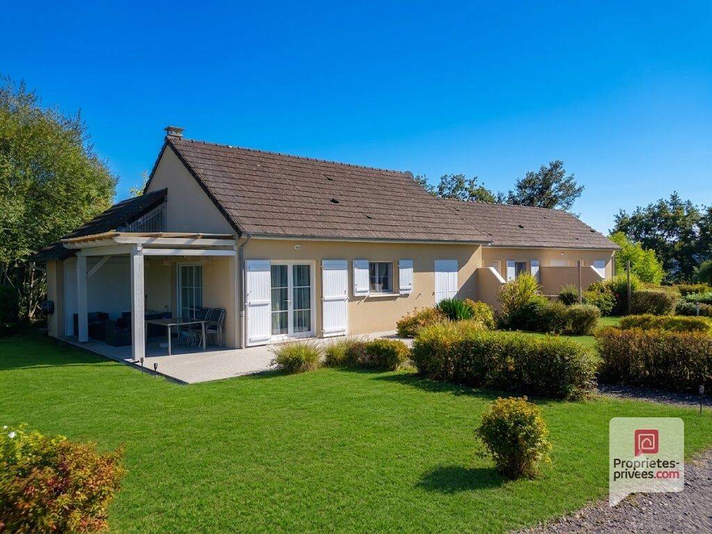 Maison 10 pièces 143 m² · à Ayen · 143,3 m² · 275 000 €