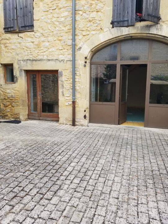 Appartement 1 pièce 48 m² · à Milhaud · 48 m² · 550 €/mois