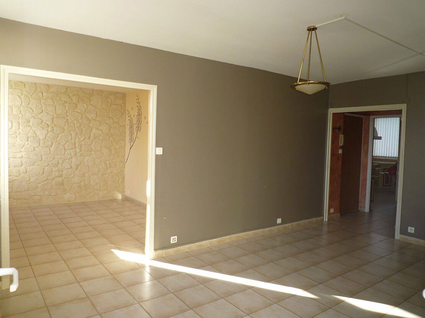 Appartement 3 pièces 73 m² · à Orange · 73,2 m² · 789 €