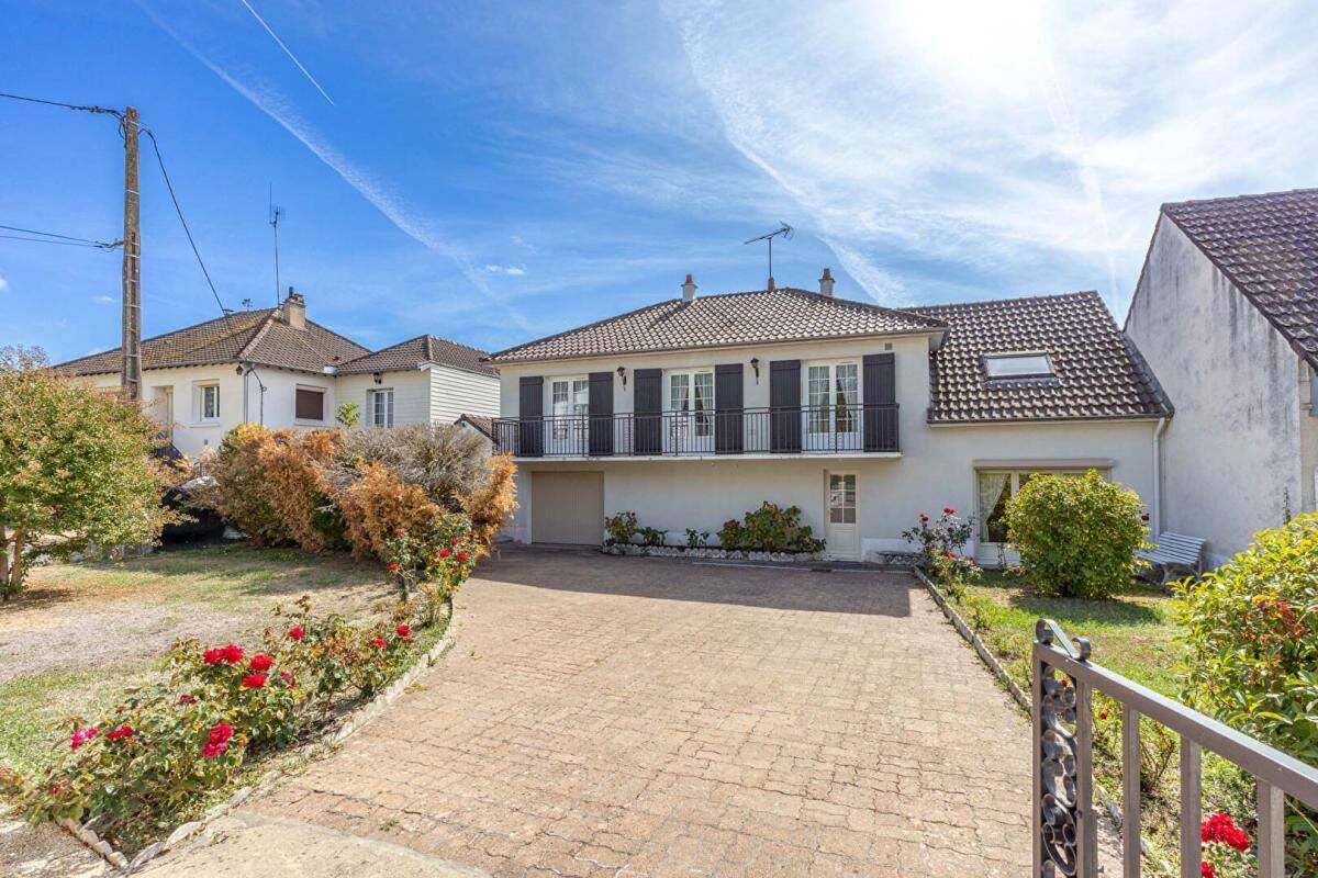Maison 7 pièces 123 m² · à Nouan-le-Fuzelier · 123 m² · 139 000 €
