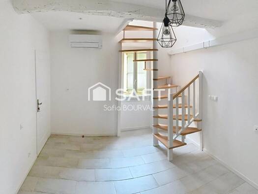 Appartement à vendre 128 000 € 2 pièces 1 chambre 44 m² RDC/2 Pierrefeu-du-Var 83390