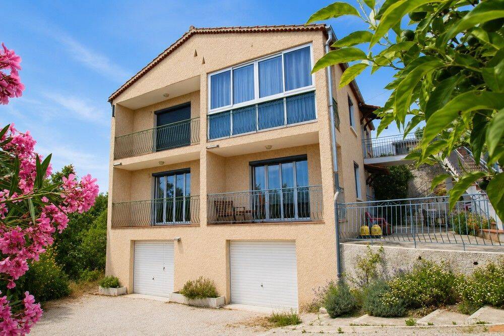 Maison 8 pièces 200 m² · à Hyères · 200 m² · 670 000 €