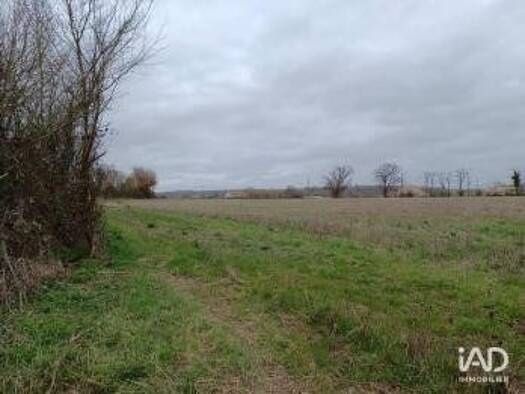 Terrain constructible à vendre 44 000 € 413 m² de terrain Marçay 86370