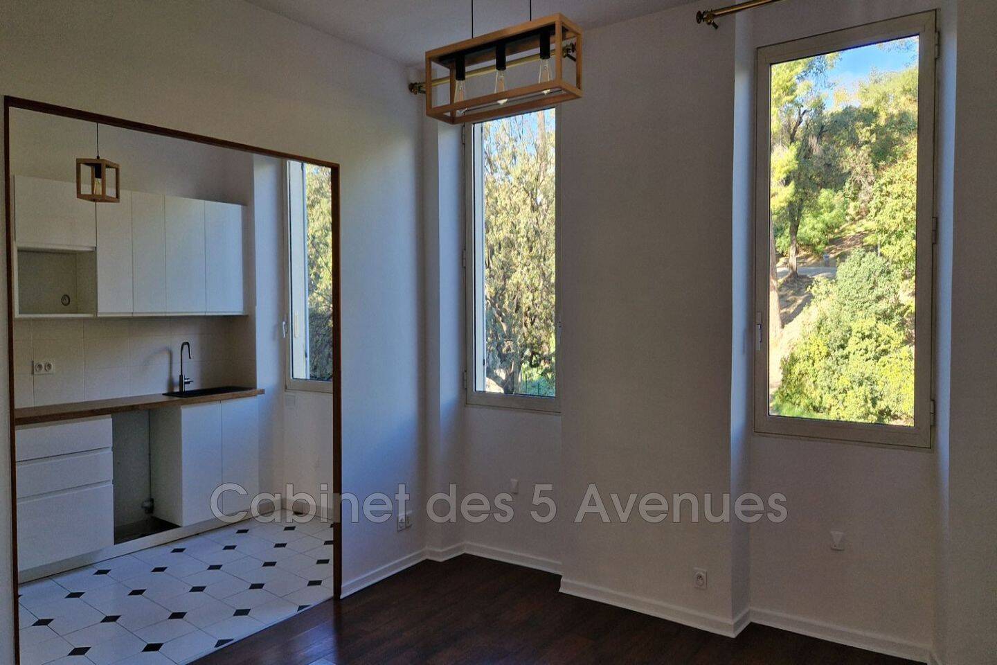 Appartement 3 pièces 80 m² · à Marseille 4ème Arrondissement · 80 m² · 1 150 €/mois