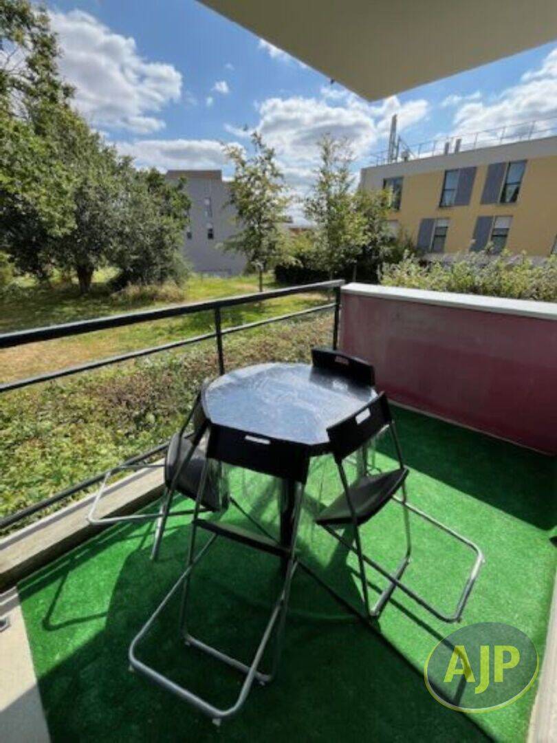 Appartement 3 pièces 65 m² · à Noyal-Châtillon-sur-Seiche · 64,9 m² · 909 €