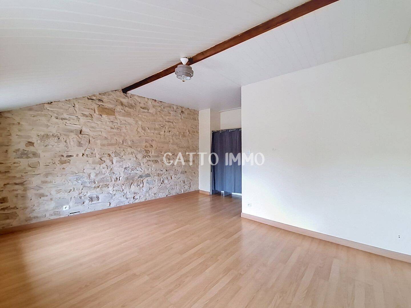 Maison 4 pièces 90 m² · à Rémilly · 90 m² · 135 000 €