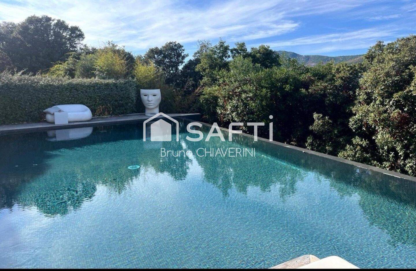 Maison 4 pièces 219 m² · à Ajaccio · 219 m² · 1 395 000 €