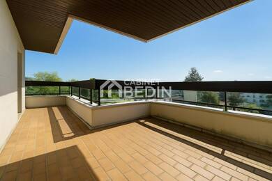Appartement à vendre 630 000 € 3 pièces 2 chambres 86,4 m² Sous le toit, Étage 5/5 Caudéran-Barrière Judaïque Bordeaux 33200