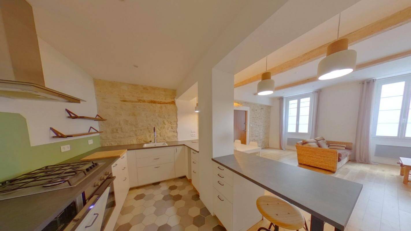 Appartement 3 pièces 71 m² · à Forcalquier · 70,9 m² · 770 €/mois
