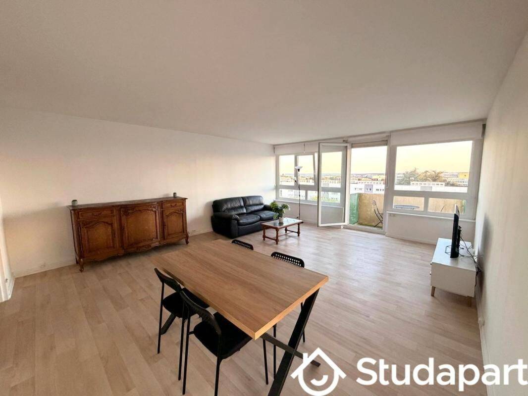 Maison 6 pièces 106 m² · à Mont-Saint-Aignan · 106 m² · 1 850 €