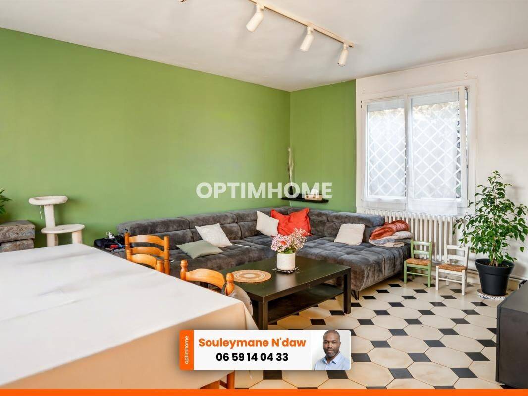 Maison 7 pièces 196 m² · à Cholet · 196 m² · 209 000 €