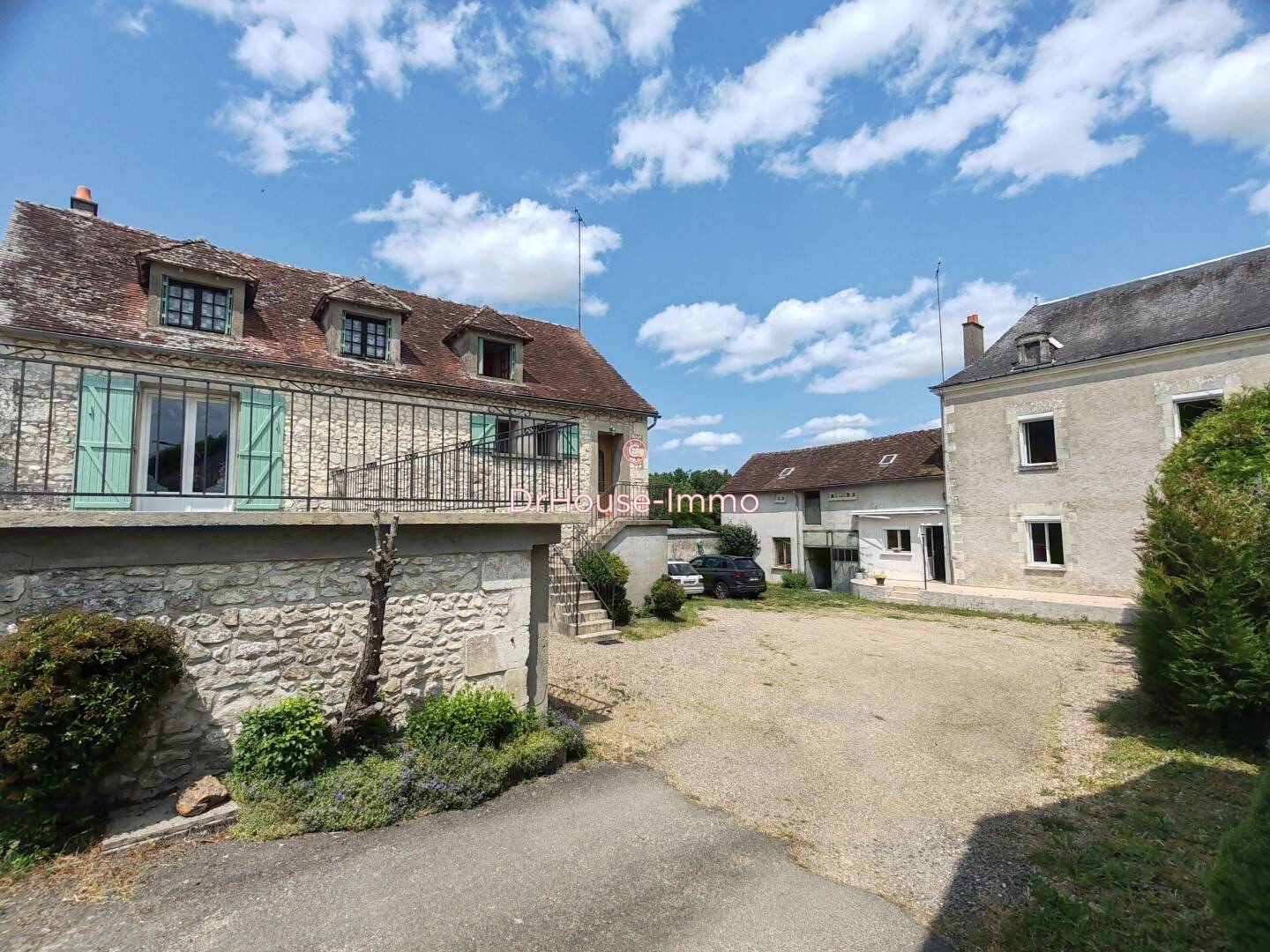 Maison 7 pièces 205 m² · à Antogny-le-Tillac · 205 m² · 198 500 €