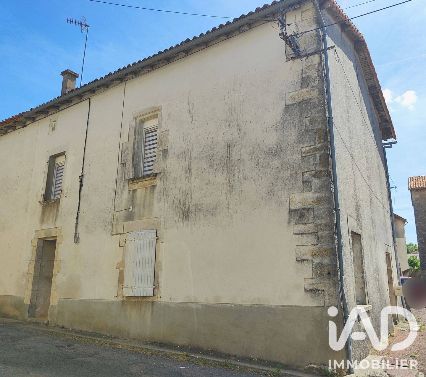 Maison 4 pièces 105 m² · à Saint-Laurent-de-Céris · 105 m² · 54 900 €