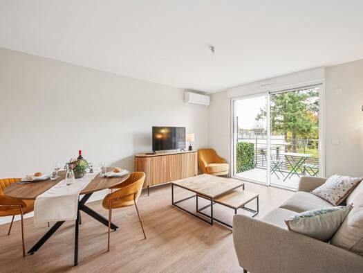 Appartement à louer 2 223 € 2 pièces 1 chambre 44,9 m² 2ème étage Racinay Pierrefite Rambouillet 78120