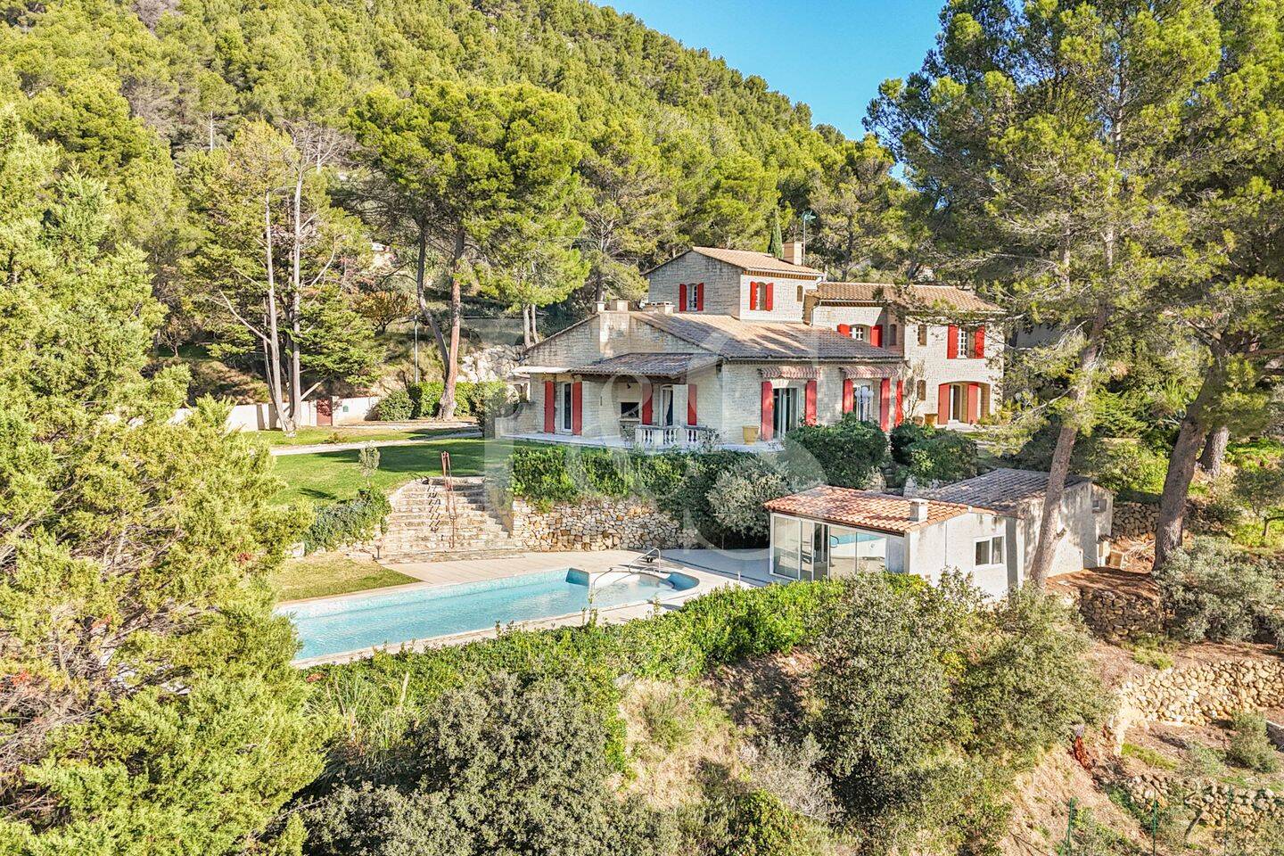 Maison 7 pièces 250 m² · à Beaumes-de-Venise · 250 m² · 1 370 000 €