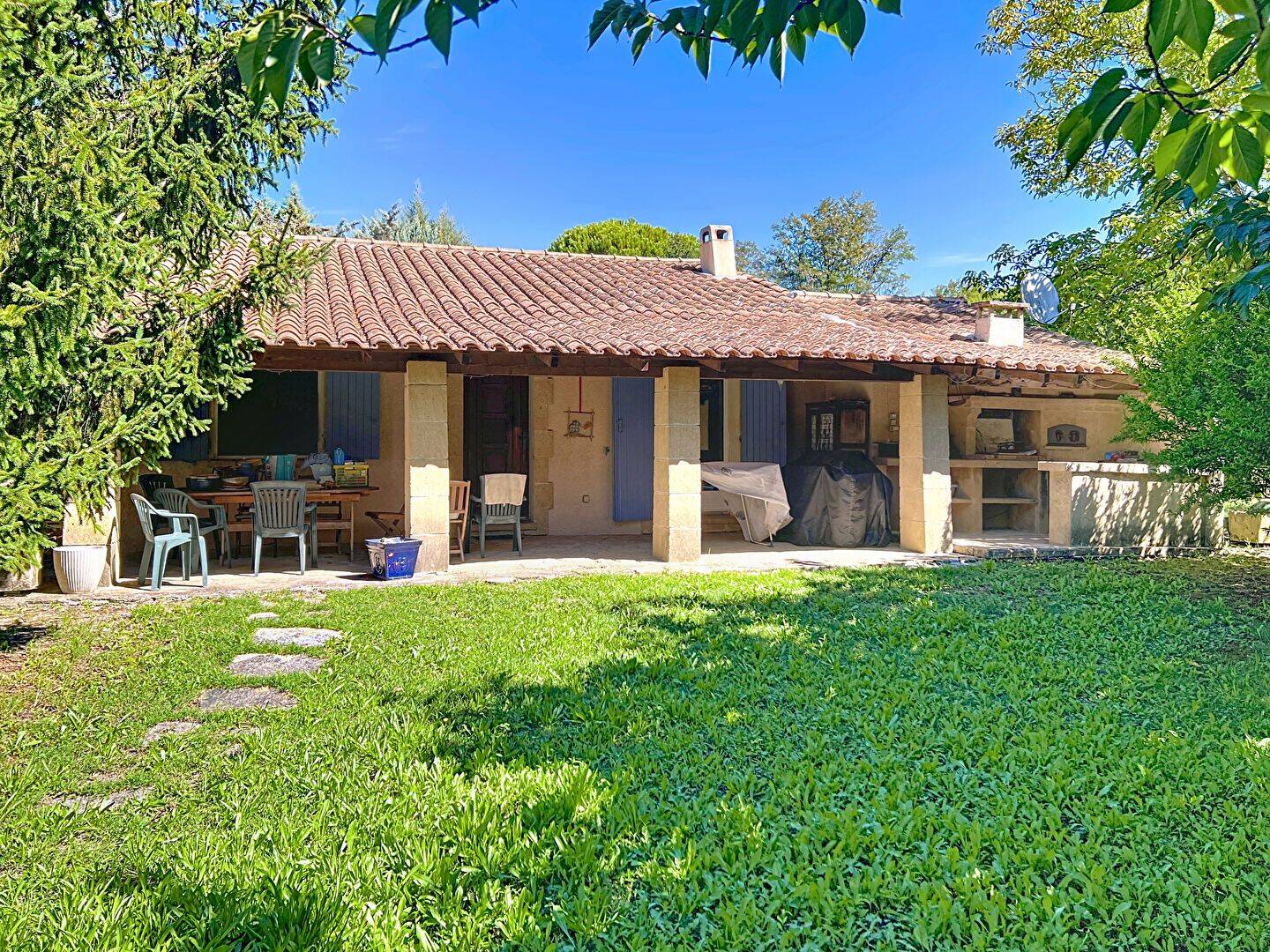 Maison 5 pièces 90 m² · à Cadenet · 90 m² · 451 000 €
