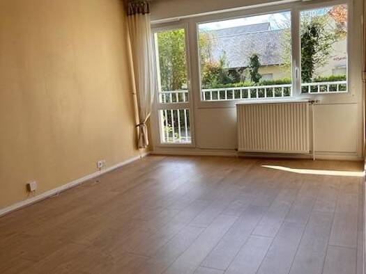 Appartement à louer 800 € 3 pièces 2 chambres 63 m² Est Lisieux 14100