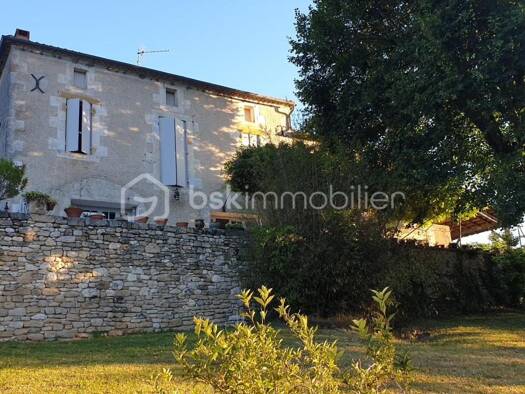 Maison à vendre 220 000 € 6 pièces 4 chambres 143,7 m² 6 966 m² de terrain Saint-André-et-Appelles 33220