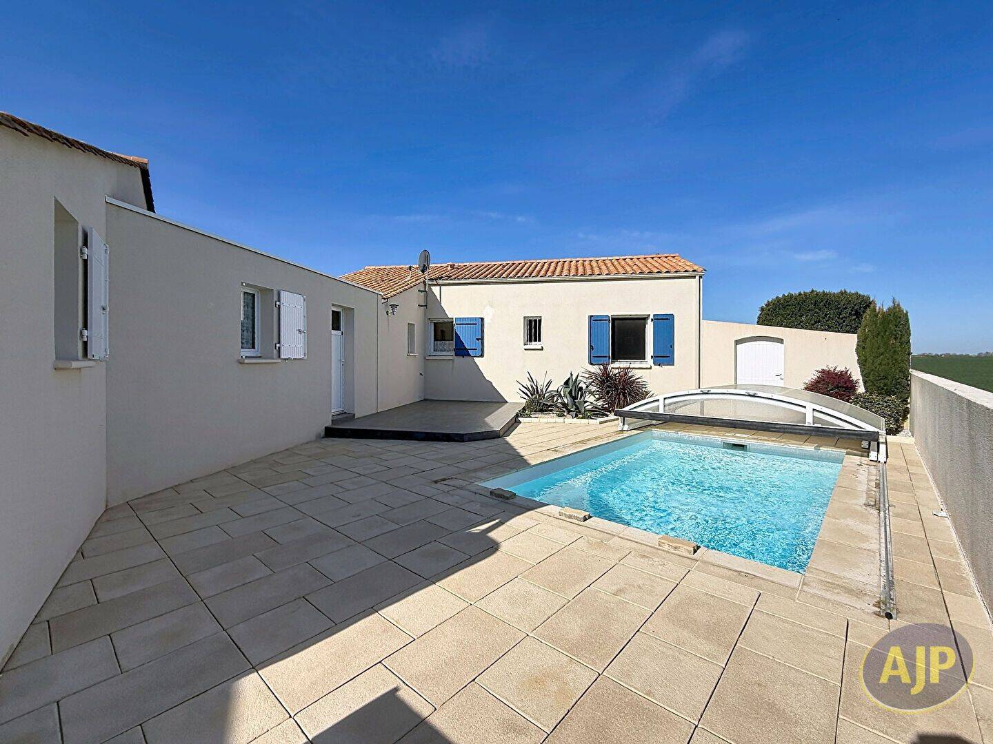Maison 4 pièces 99 m² · à Longeville-sur-Mer · 99 m² · 390 535 €