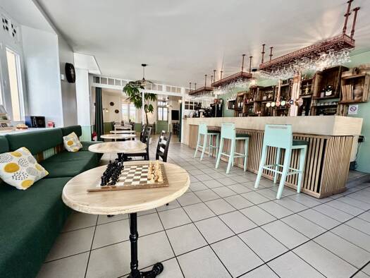 Restaurant à vendre Fonds de commerce 69 000 € 100 m² d'espace de restauration Hauterives 26390