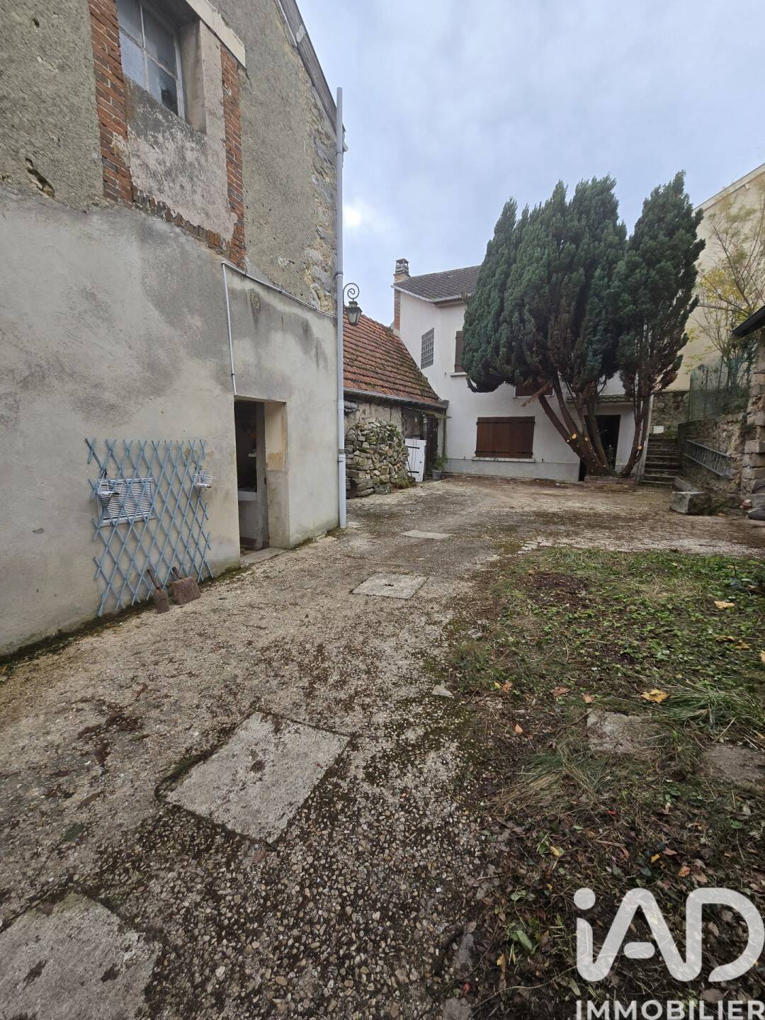 Maison 6 pièces 140 m² · à Vincelles · 140 m² · 75 000 €