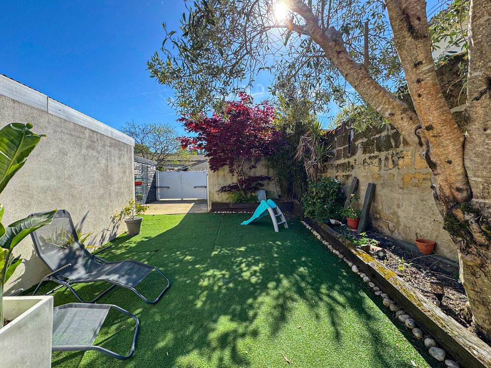 Maison 4 pièces 111 m² · à Léognan · 111 m² · 342 000 €