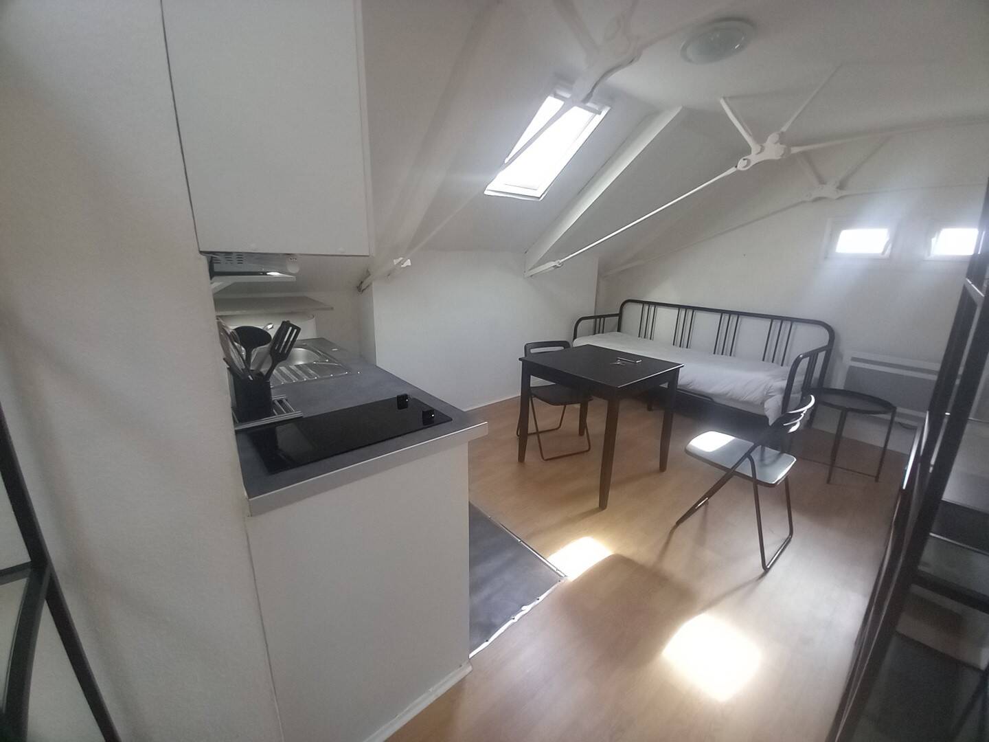 Appartement 2 pièces 28 m² · à Bordeaux · 28 m² · 745 €