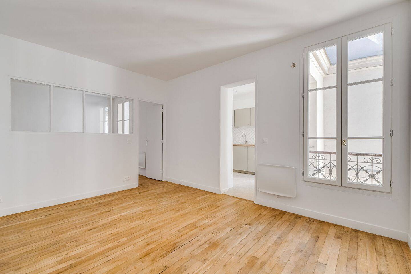 Appartement 2 pièces 37 m² · à Paris 18ème Arrondissement · 37 m² · 325 000 €