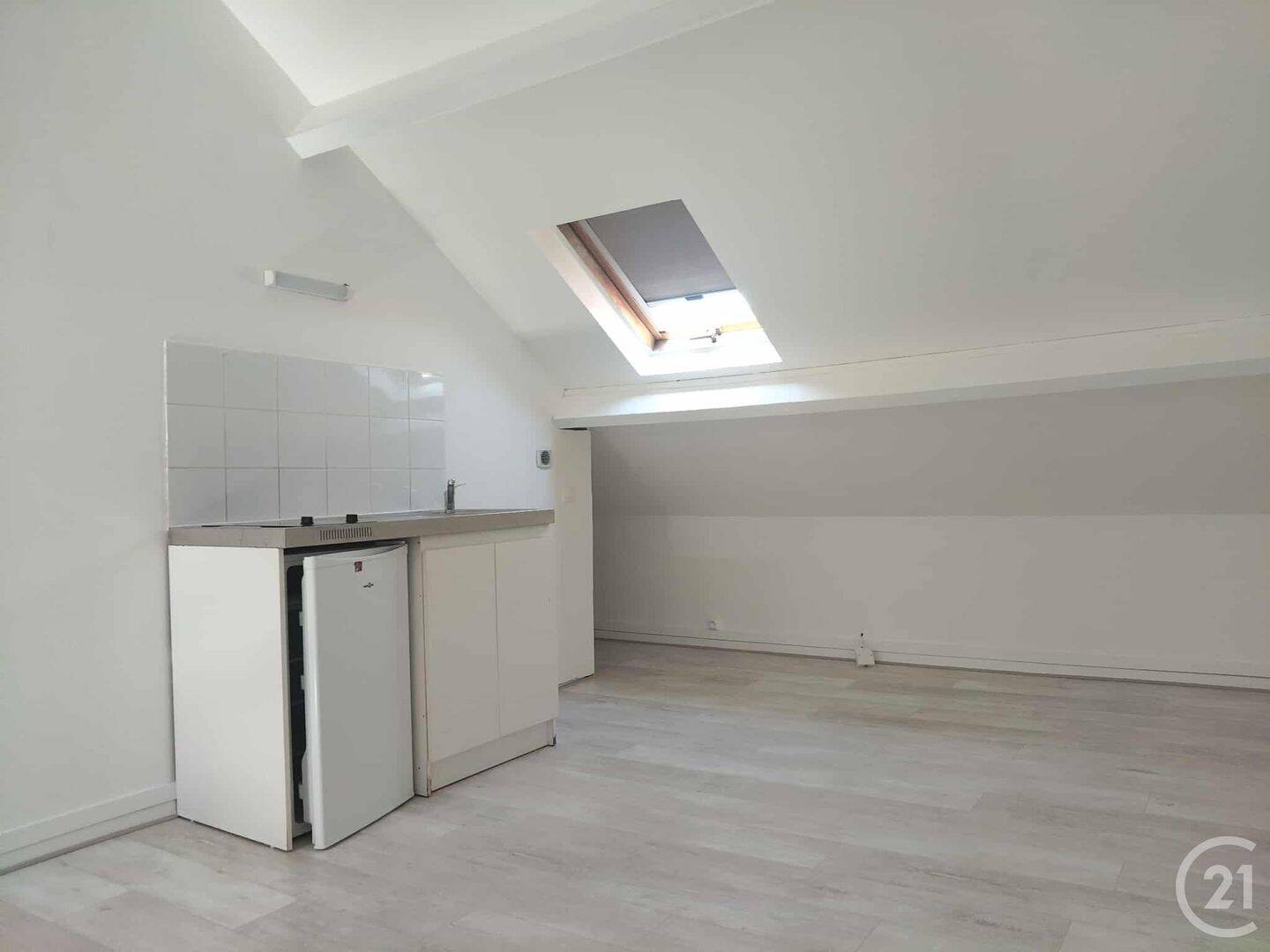 Appartement 1 pièce 27 m² · à Liévin · 27 m² · 350 €